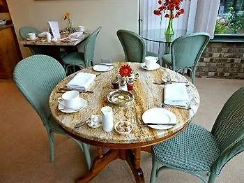 Pensionat Burswood 4*